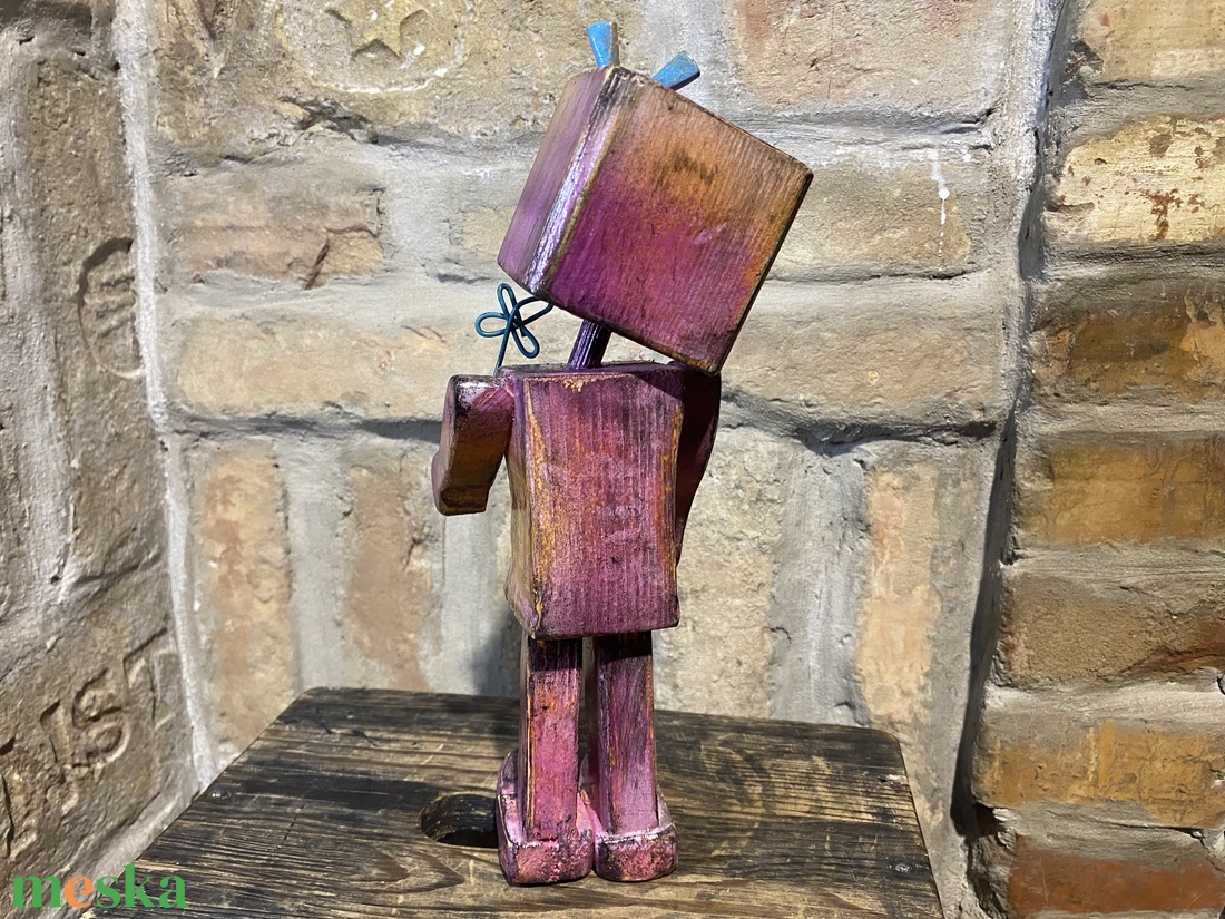 Fa Kisasszony rózsaszínben - művészet - makett, modell - Meska.hu