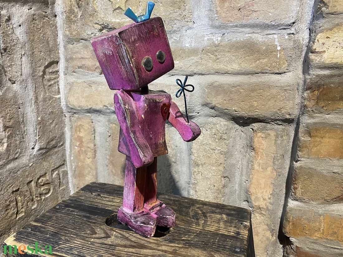 Fa Kisasszony rózsaszínben - művészet - makett, modell - Meska.hu