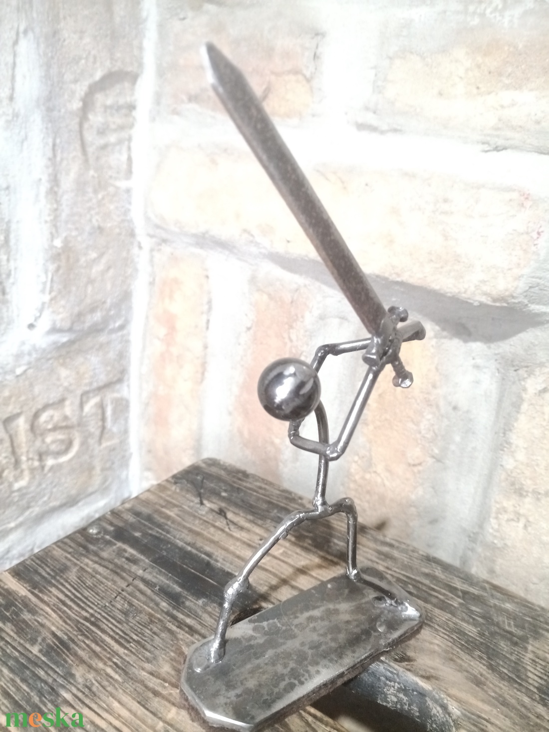 Fém harcos-karddal - otthon & életmód - dekoráció - dísztárgy - Meska.hu