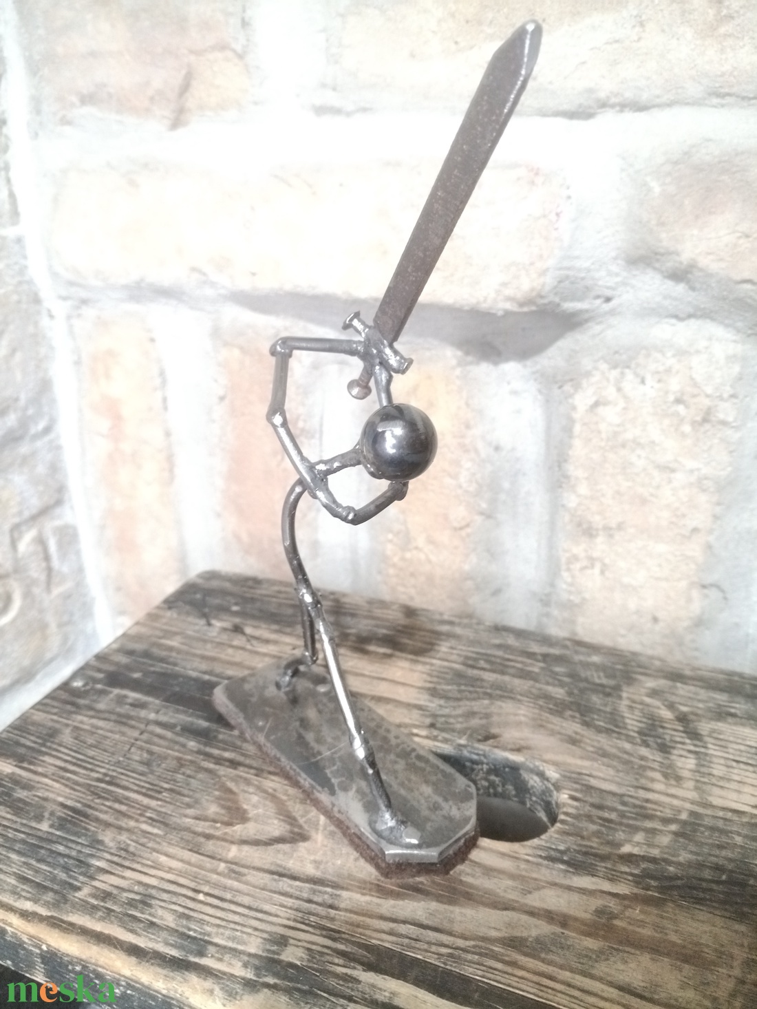 Fém harcos-karddal - otthon & életmód - dekoráció - dísztárgy - Meska.hu