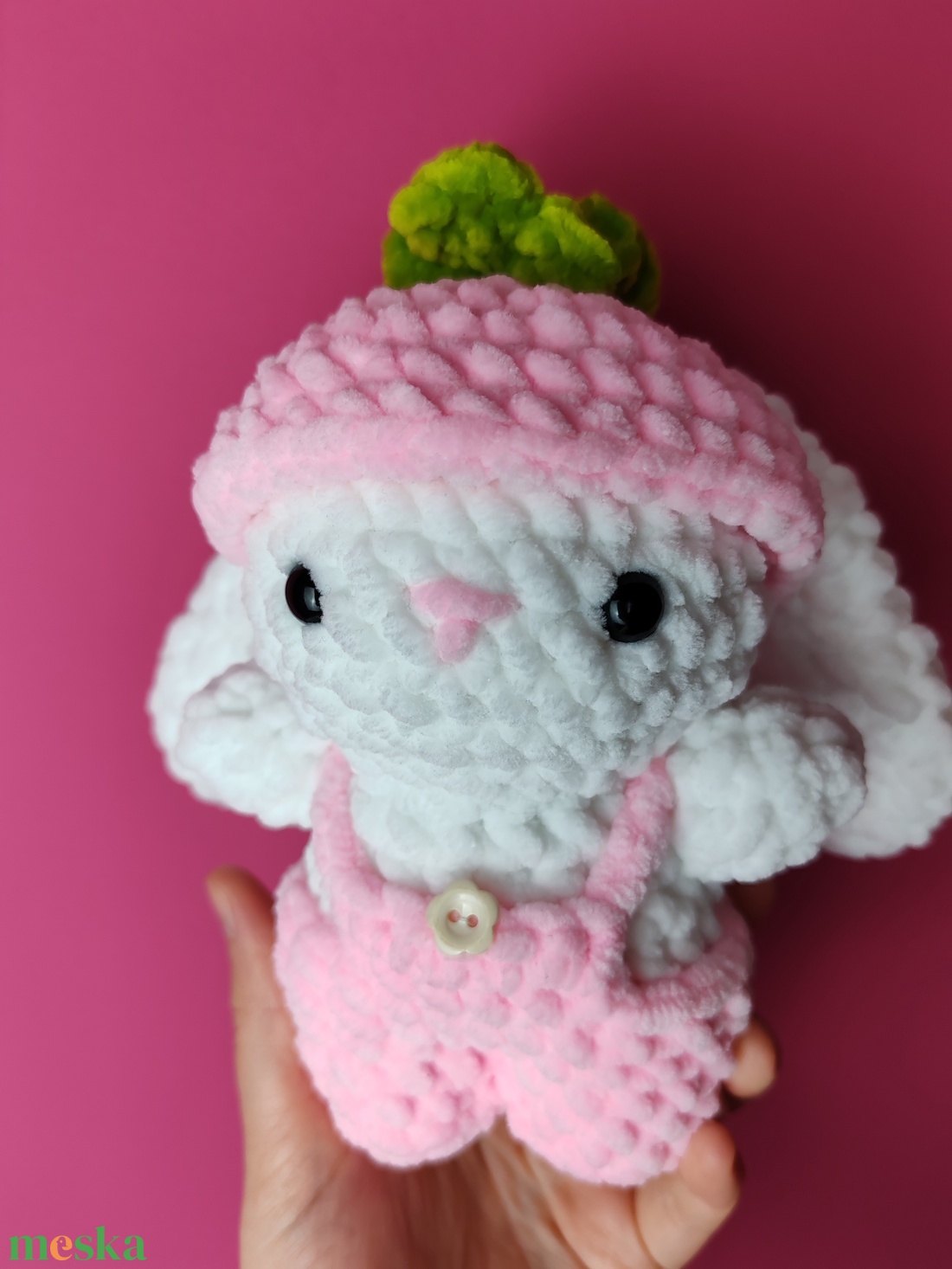 Fehér nyuszi rózsaszín eper overálban horgolt amigurumi figura ajándék játék felnőtt gyerek - játék & sport - plüssállat & játékfigura - nyuszi - Meska.hu Fehér nyuszi rózsaszín eper overálban horgolt amigurumi figura ajándék játék felnőtt gyerek - játék & sport - plüssállat & játékfigura - nyuszi - Meska.hu