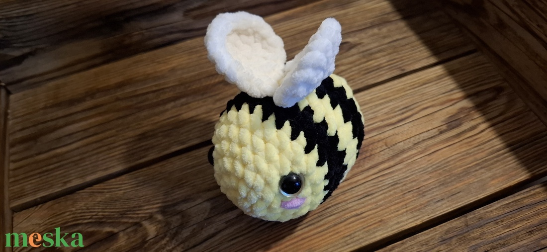 Amigurumi méhecske - játék & sport - plüssállat & játékfigura - más figura - Meska.hu Amigurumi méhecske - játék & sport - plüssállat & játékfigura - más figura - Meska.hu