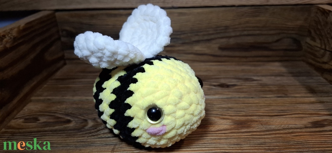 Amigurumi méhecske - játék & sport - plüssállat & játékfigura - más figura - Meska.hu Amigurumi méhecske - játék & sport - plüssállat & játékfigura - más figura - Meska.hu