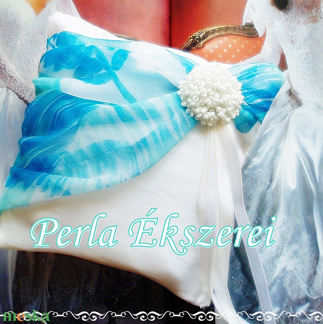 Kékselyem gyöngydísszes gyűrűpárna - esküvő - kiegészítők - gyűrűtartó & gyűrűpárna - Meska.hu Kékselyem gyöngydísszes gyűrűpárna - esküvő - kiegészítők - gyűrűtartó & gyűrűpárna - Meska.hu