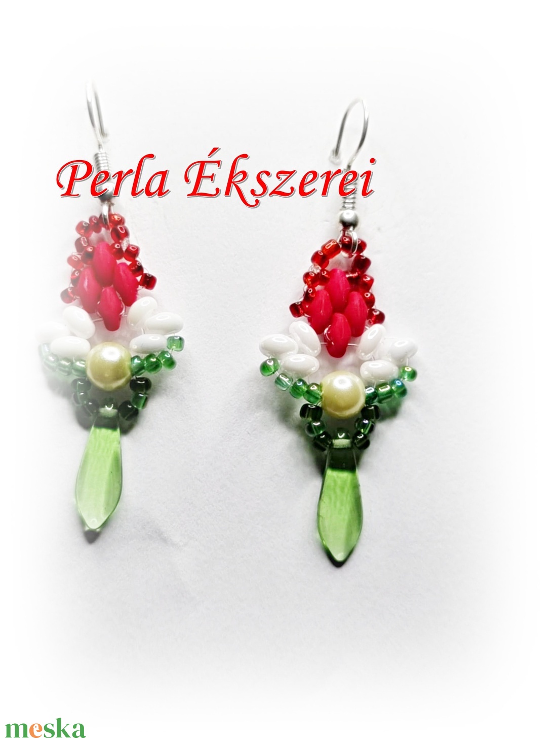 Nemzeti színű fülbevaló 2. - ékszer - fülbevaló - lógó fülbevaló - Meska.hu