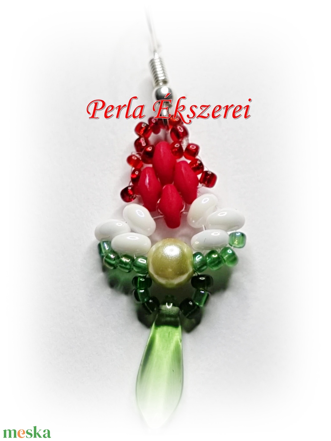 Nemzeti színű fülbevaló 2. - ékszer - fülbevaló - lógó fülbevaló - Meska.hu