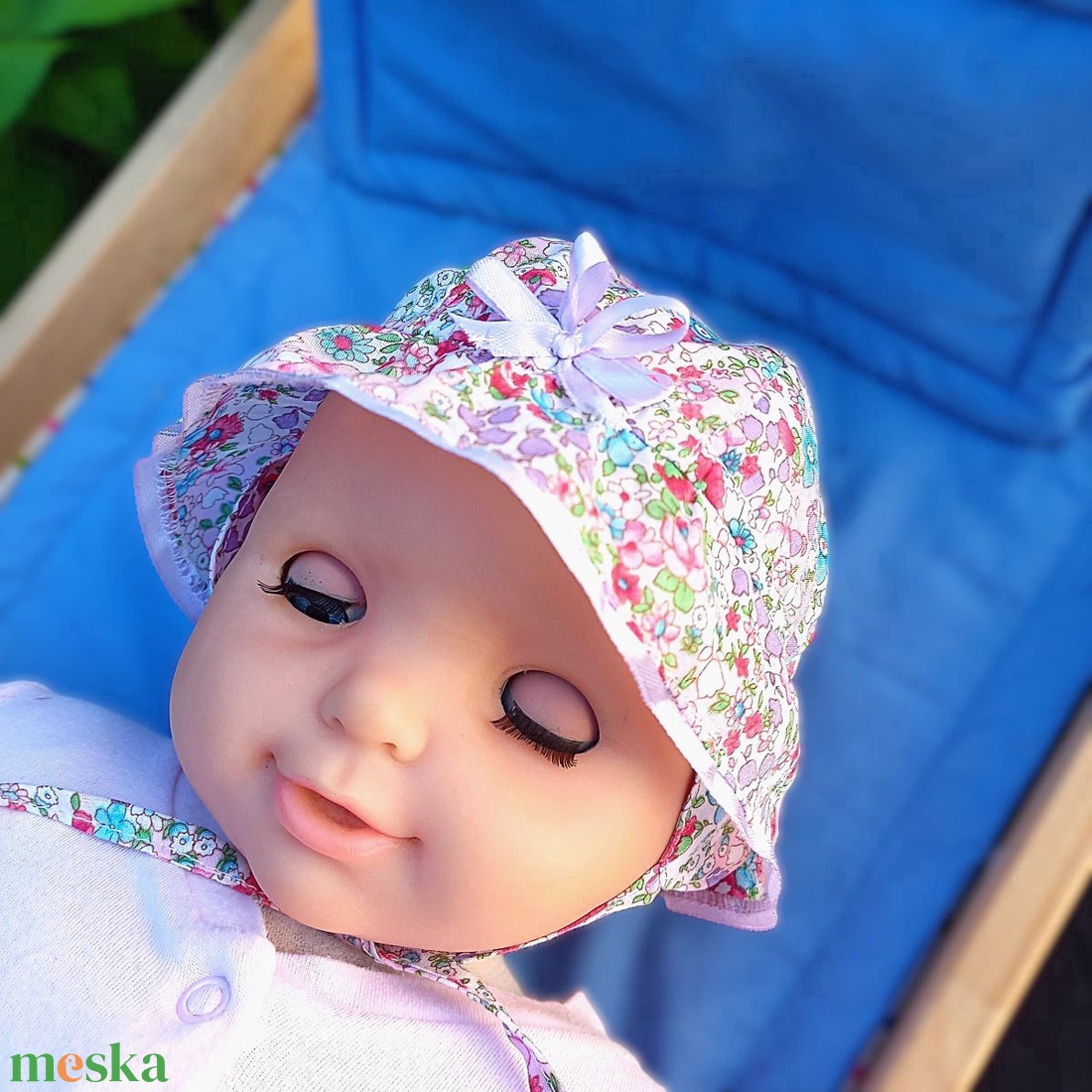 Niki fazon - nyári kislány kalapka / színes apró virágos - baba - mama - babaruházat - babasapka - Meska.hu