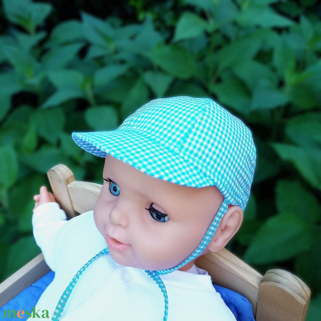 Labda sapka / fiú/ világoskék- fehér apró kockás - baba - mama - babaruházat - babasapka - Meska.hu