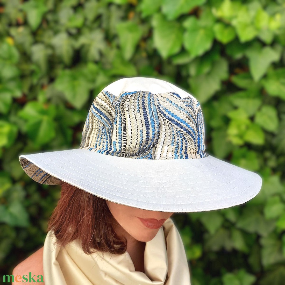 Gabi fazon / nyári nagyszélű varrott kalap, kombinált / fehér- kék, beige design mintás - ruha & divat - sál, sapka, kendő - kalap - Meska.hu