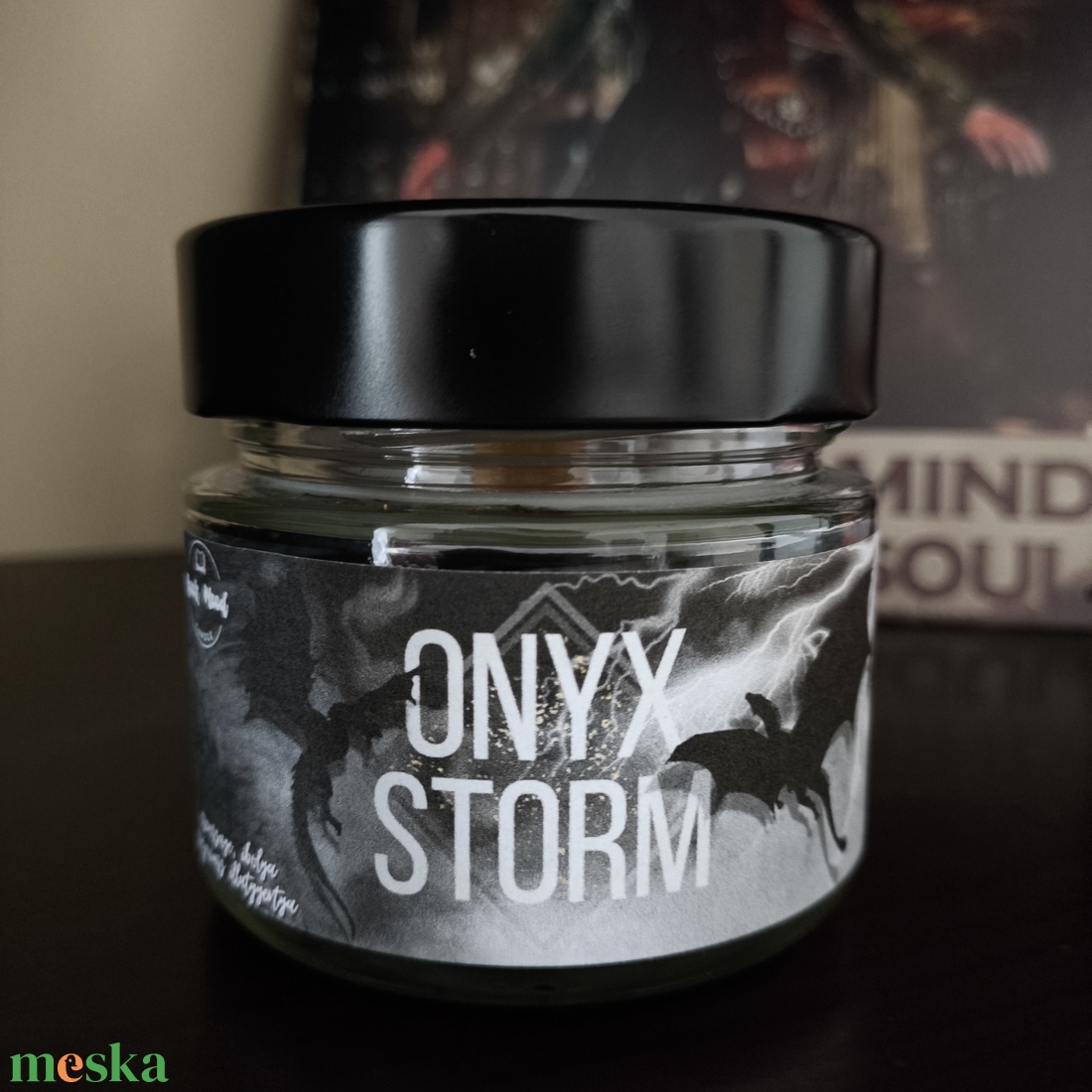 Fourth Wing / Iron Flame / Onyx Storm / Xaden szójaviasz illatgyertya - otthon & életmód - gyertya, illat, aroma - gyertya - Meska.hu Fourth Wing / Iron Flame / Onyx Storm / Xaden szójaviasz illatgyertya - otthon & életmód - gyertya, illat, aroma - gyertya - Meska.hu