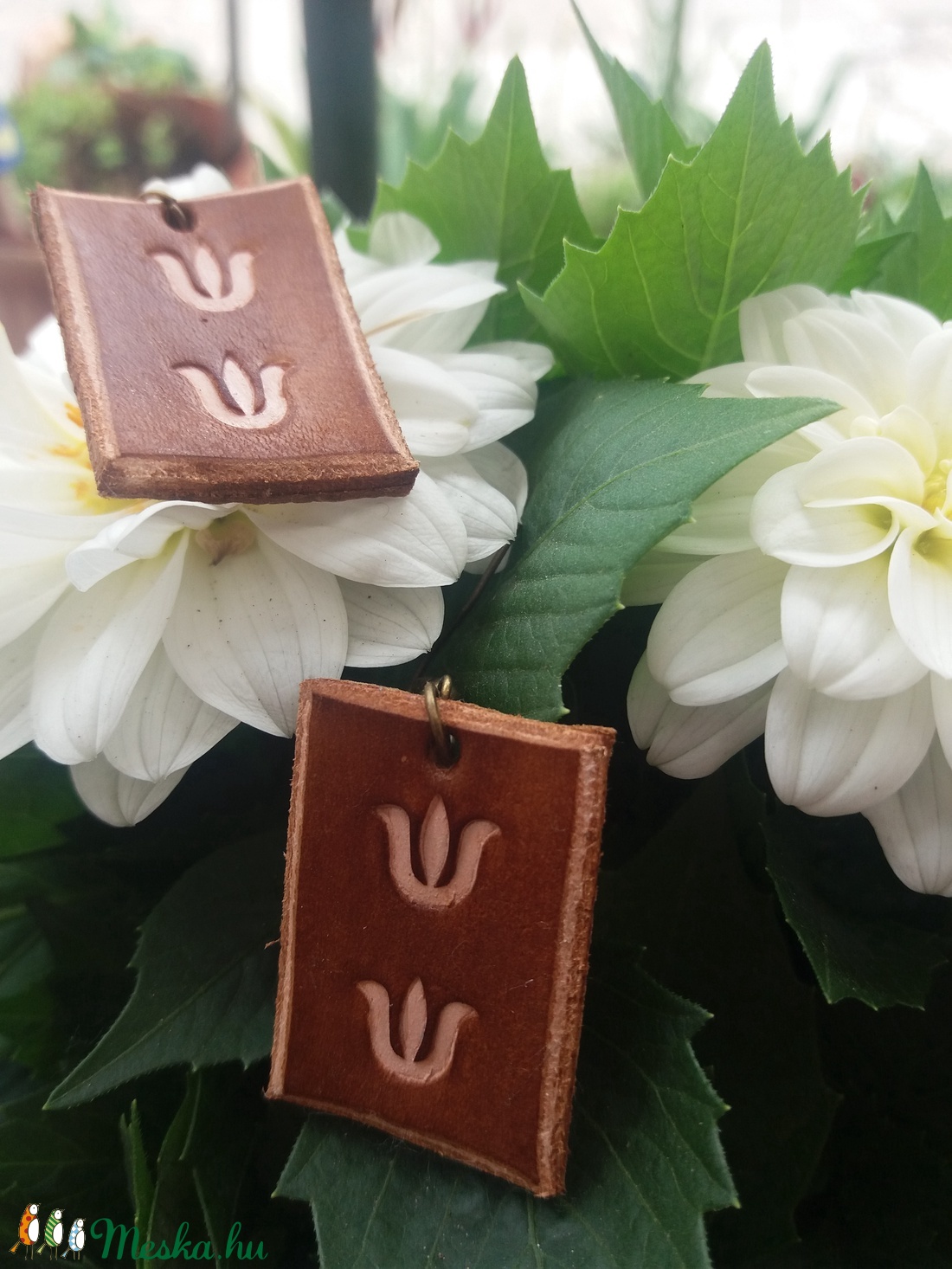 Cicás, tulipános fülbevalók - ékszer - fülbevaló - lógó fülbevaló - Meska.hu Cicás, tulipános fülbevalók - ékszer - fülbevaló - lógó fülbevaló - Meska.hu
