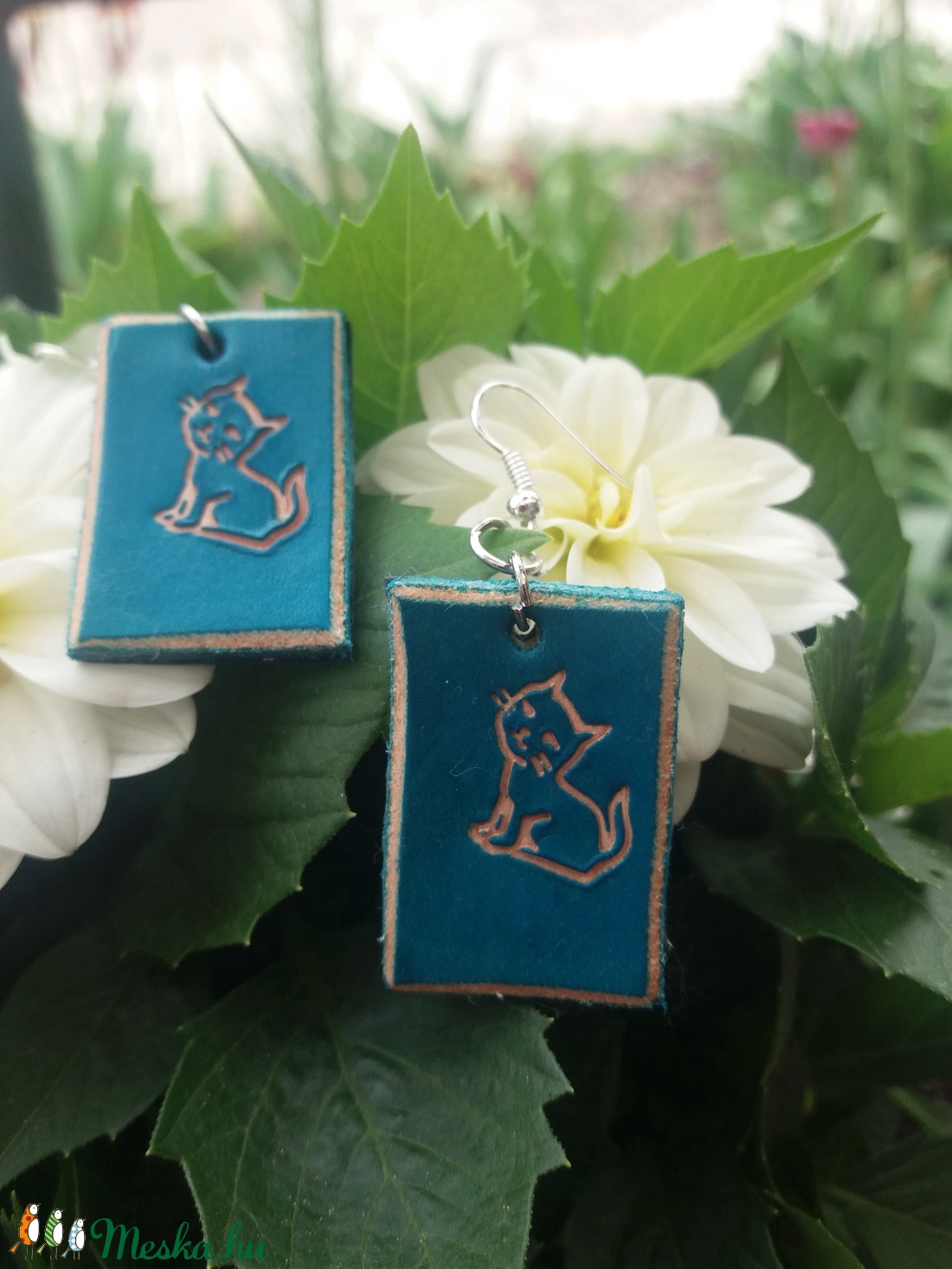 Cicás, tulipános fülbevalók - ékszer - fülbevaló - lógó fülbevaló - Meska.hu Cicás, tulipános fülbevalók - ékszer - fülbevaló - lógó fülbevaló - Meska.hu