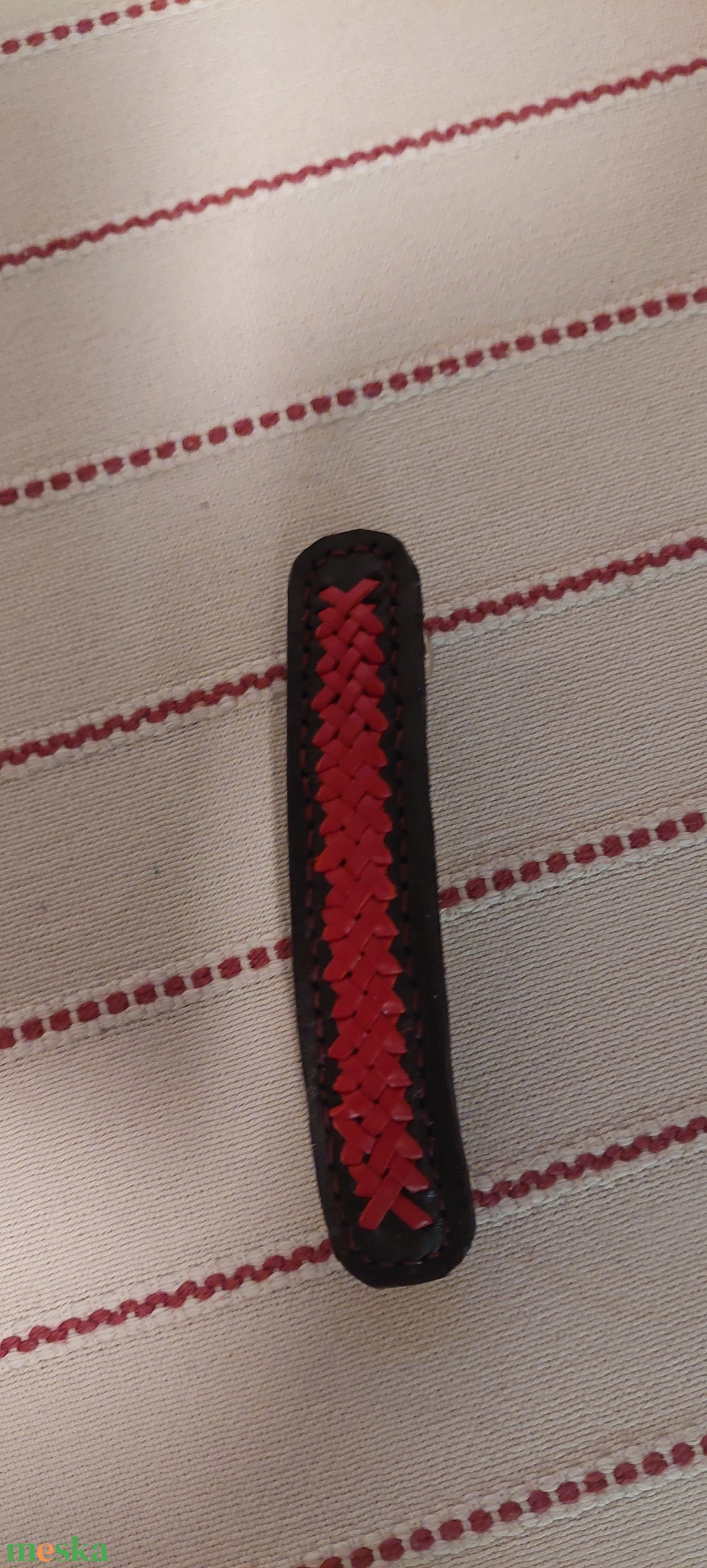 Fűzött mintás hajcsat - ruha & divat - hajdísz & hajcsat - hajcsat & hajtű - Meska.hu