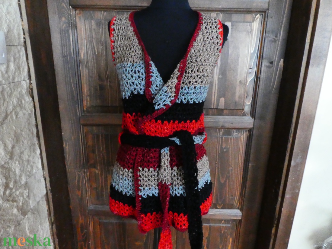 horgolt mellény s-m-es - ruha & divat - női ruha - mellény - Meska.hu