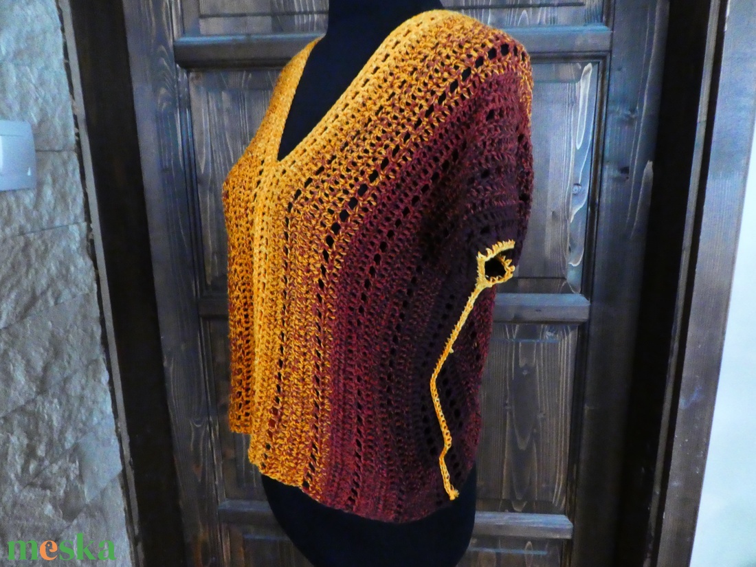 horgolt rövid bő laza s-m-es felső - ruha & divat - női ruha - mellény - Meska.hu