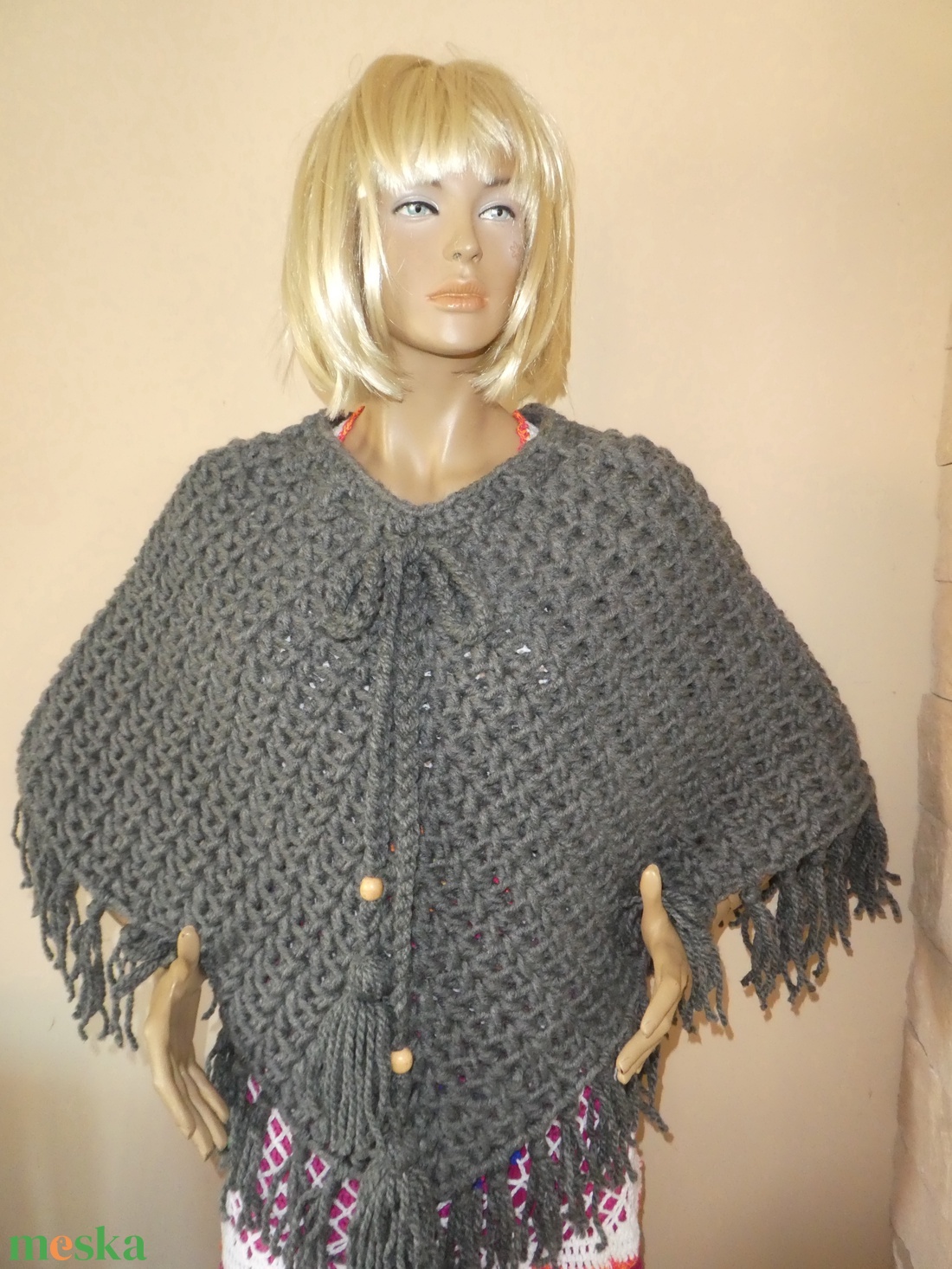 horgolt szürke poncsó - ruha & divat - női ruha - kardigánok - Meska.hu
