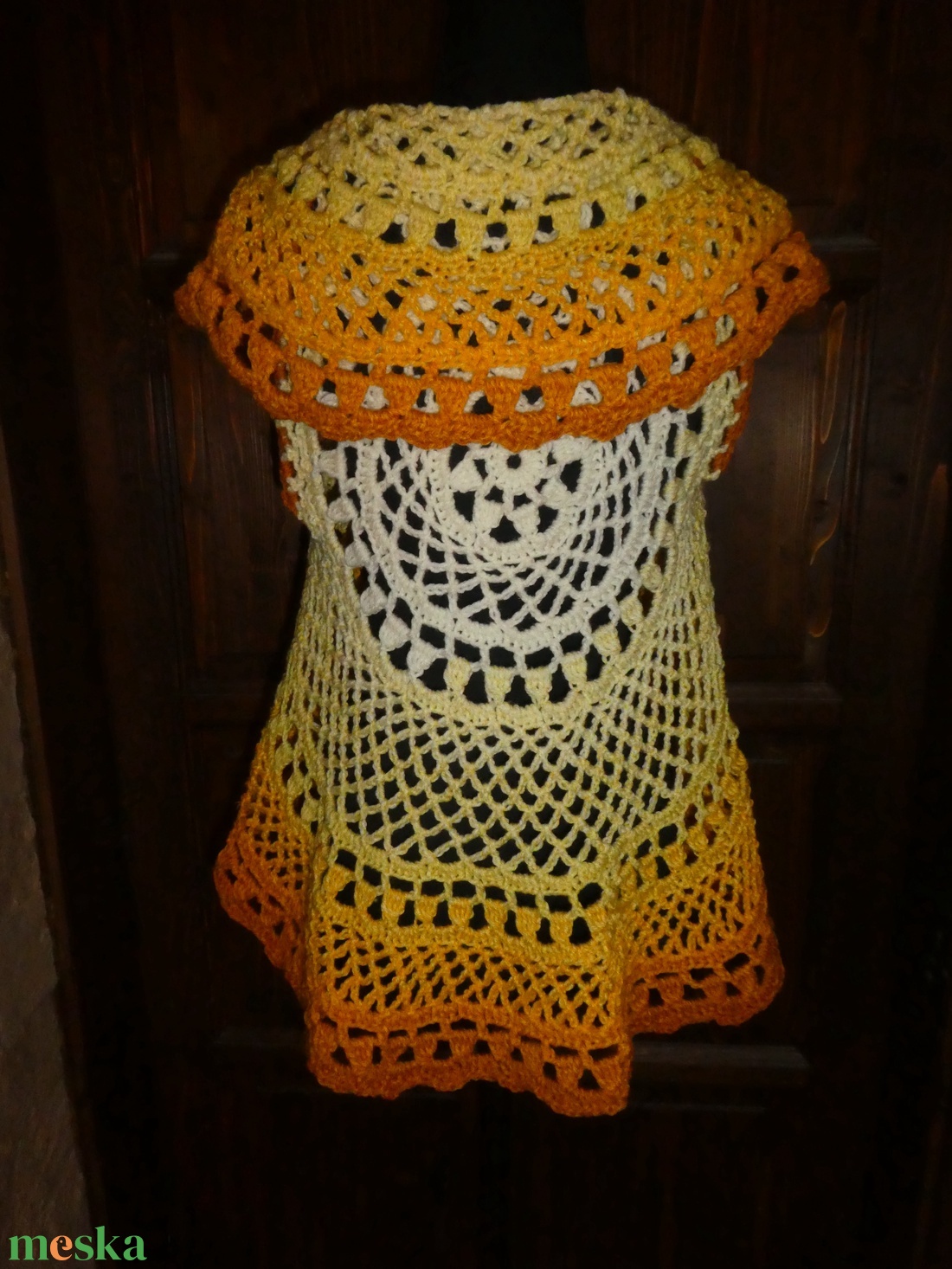 horgolt mellény m-es  - ruha & divat - női ruha - mellény - Meska.hu