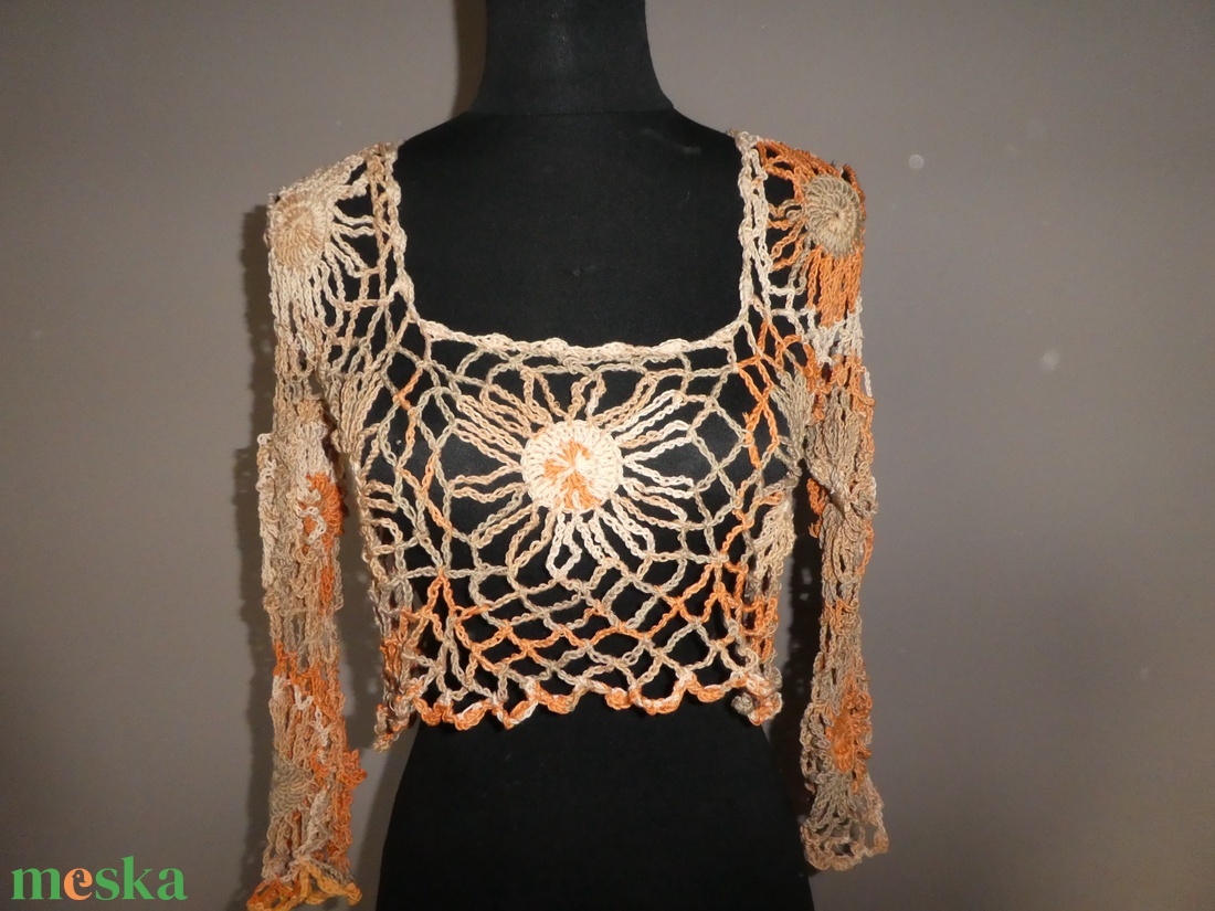 horgolt rövid felső 3/4-es ujjú s-m-es  - ruha & divat - női ruha - mellény - Meska.hu