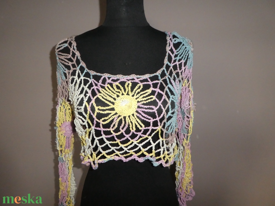 horgolt rövid felső 3/4-es ujjú s-m-es  - ruha & divat - női ruha - mellény - Meska.hu