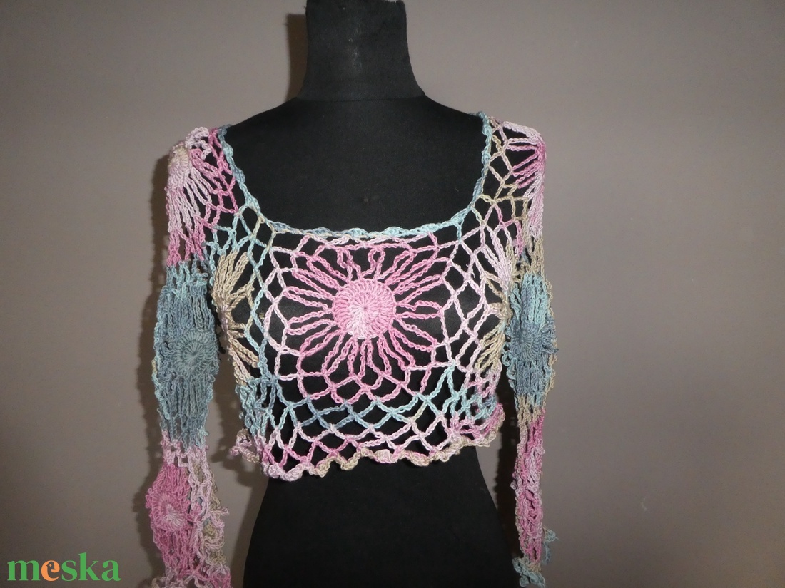 horgolt rövid felső 3/4-es ujjú s-m-es  - ruha & divat - női ruha - mellény - Meska.hu