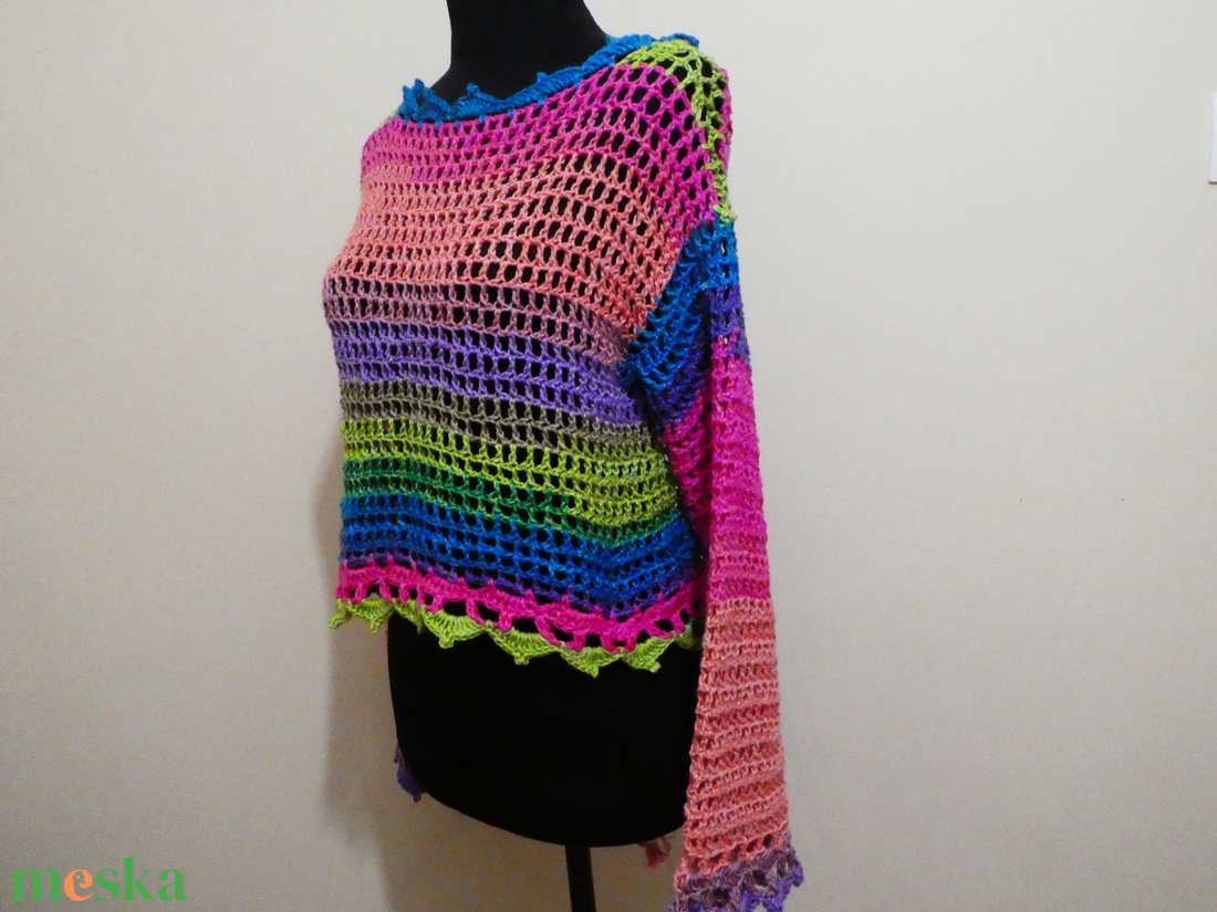 horgolt rövid laza felső  - ruha & divat - női ruha - póló, felső - Meska.hu