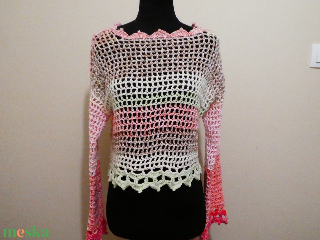 horgolt rövid laza felső  - ruha & divat - női ruha - póló, felső - Meska.hu