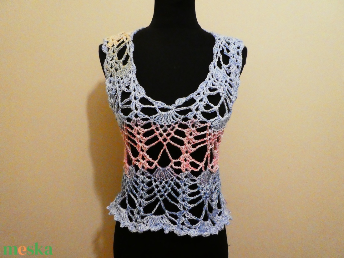 horgolt felső  - ruha & divat - női ruha - póló, felső - Meska.hu