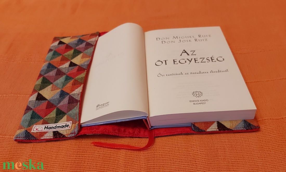 Színes háromszögek - textil könyvborító - könyv & zene - könyvtok - Meska.hu