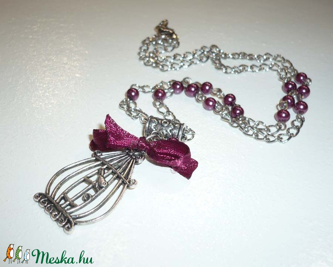 KIÁRUSÍTÁS! Bordó, ezüst madárkalitka nyaklánc - romantikus-vintage hangulatban - - Meska.hu KIÁRUSÍTÁS! Bordó, ezüst madárkalitka nyaklánc - romantikus-vintage hangulatban - - Meska.hu