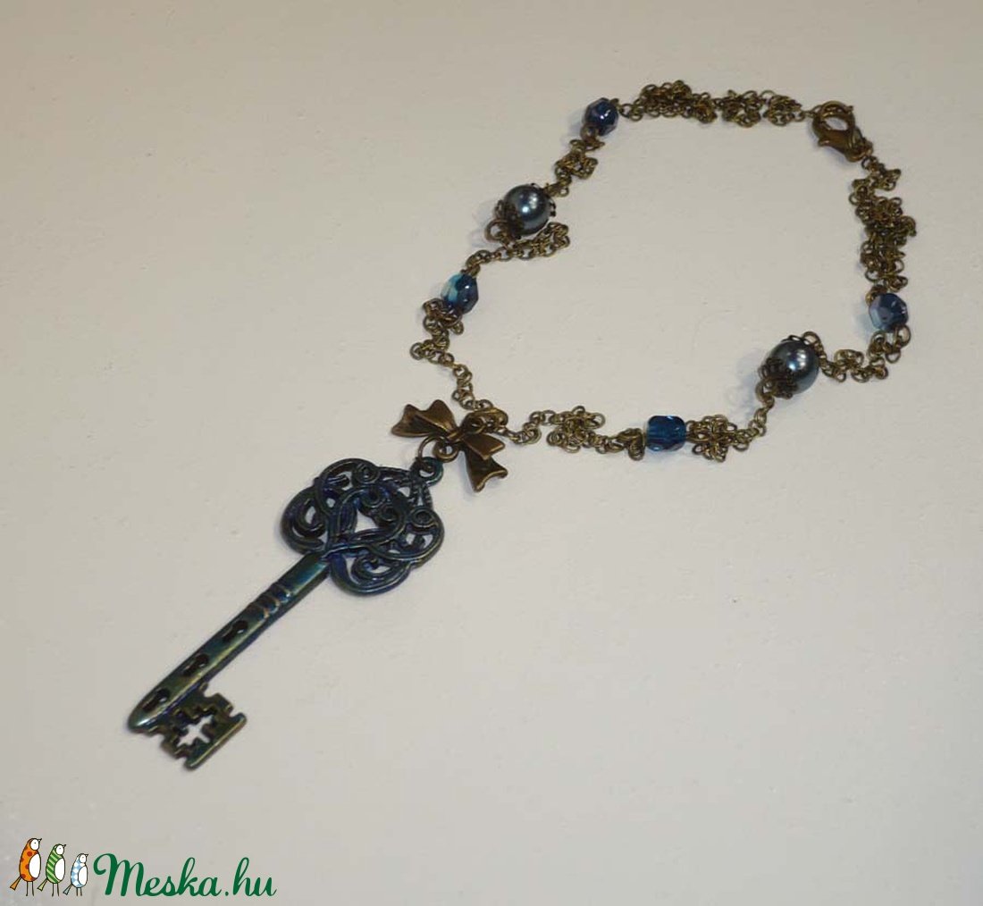Réz-kék kulcs - sötétkék kulcsos nyaklánc -  - Meska.hu