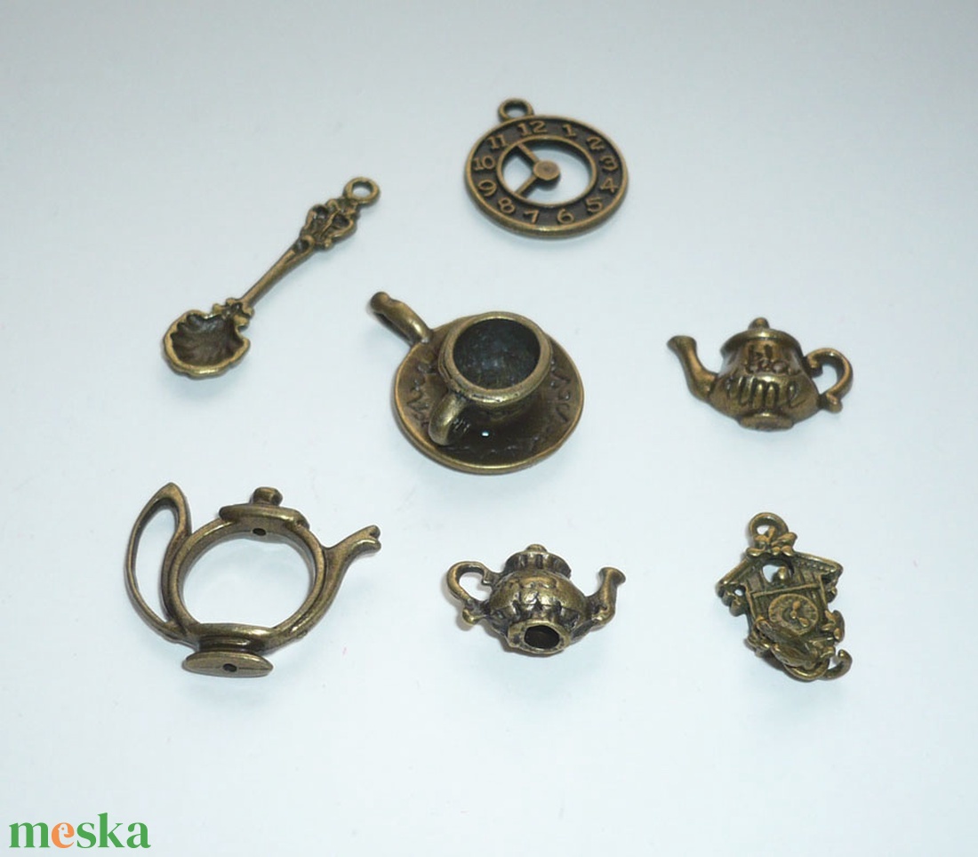 Tea-time - réz színű vintage függő (medál) gyűjtemény - kellékek & szerszámok - ékszerkellék - medál csomag - Meska.hu Tea-time - réz színű vintage függő (medál) gyűjtemény - kellékek & szerszámok - ékszerkellék - medál csomag - Meska.hu