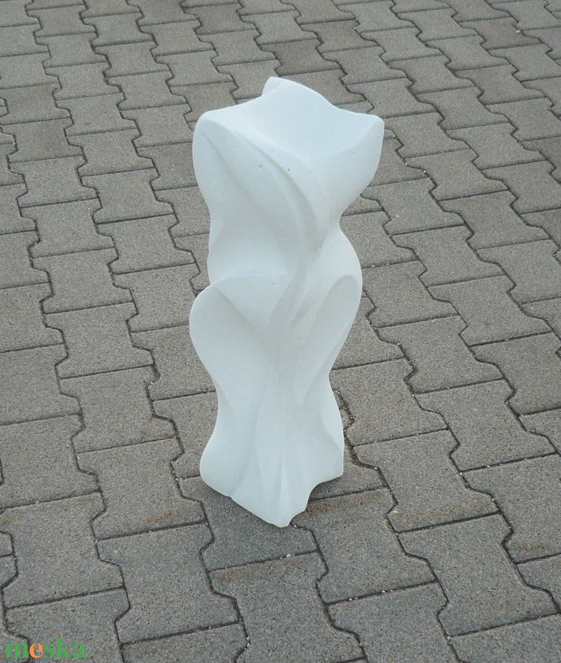 Organikus kerti szobor - egyedileg kézzel faragott kerti szobor (60cm magas) - művészet - szobor - kő - Meska.hu Organikus kerti szobor - egyedileg kézzel faragott kerti szobor (60cm magas) - művészet - szobor - kő - Meska.hu