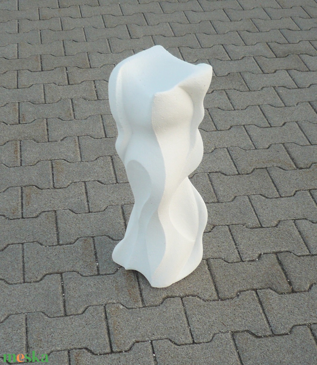 Organikus kerti szobor - egyedileg kézzel faragott kerti szobor (60cm magas) - művészet - szobor - kő - Meska.hu Organikus kerti szobor - egyedileg kézzel faragott kerti szobor (60cm magas) - művészet - szobor - kő - Meska.hu