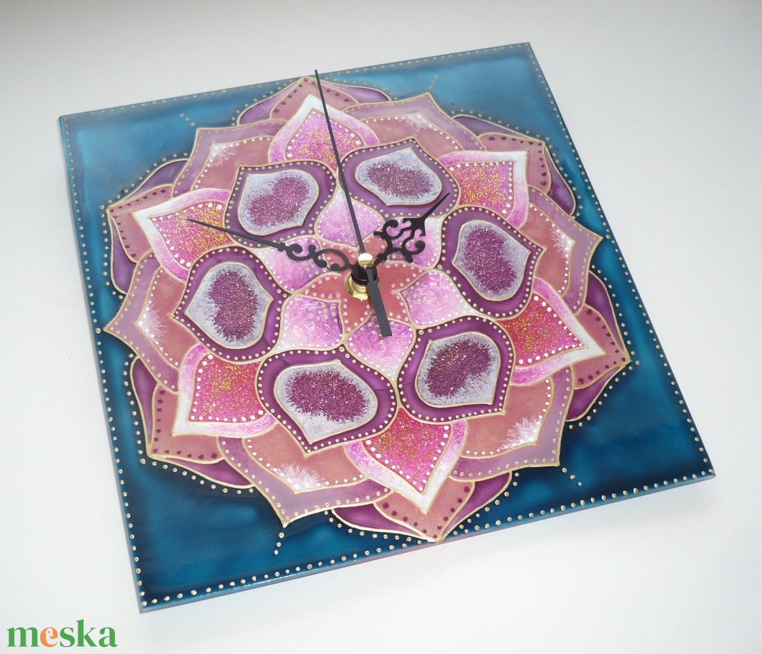 Elegancia - egyedi festett mandala üveg falióra - otthon & életmód - dekoráció - fali és függő dekoráció - falióra & óra - Meska.hu Elegancia - egyedi festett mandala üveg falióra - otthon & életmód - dekoráció - fali és függő dekoráció - falióra & óra - Meska.hu