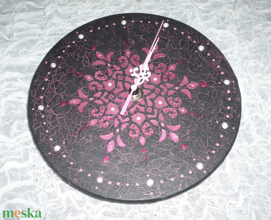 Pink mandala - egyedi, festett fa falióra - otthon & életmód - dekoráció - fali és függő dekoráció - falióra & óra - Meska.hu Pink mandala - egyedi, festett fa falióra - otthon & életmód - dekoráció - fali és függő dekoráció - falióra & óra - Meska.hu