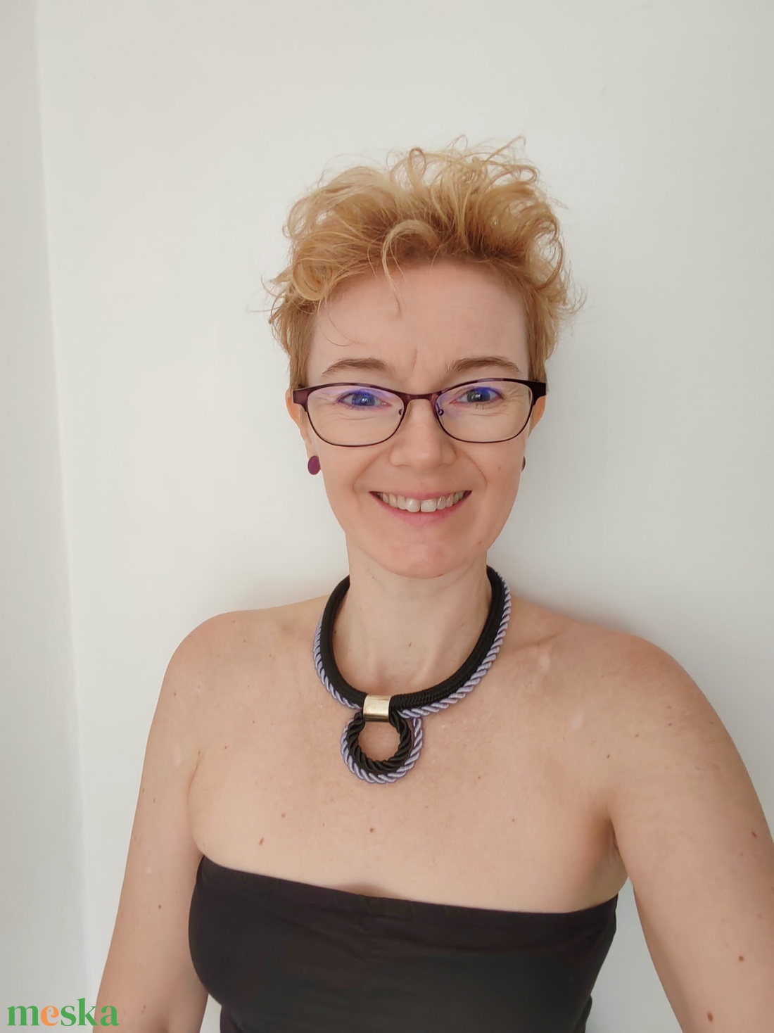 Fekete�Jegeskék Hurkos Nyaklánc � Modern és Urbánus stílus - ékszer - nyaklánc - statement nyaklánc - Meska.hu