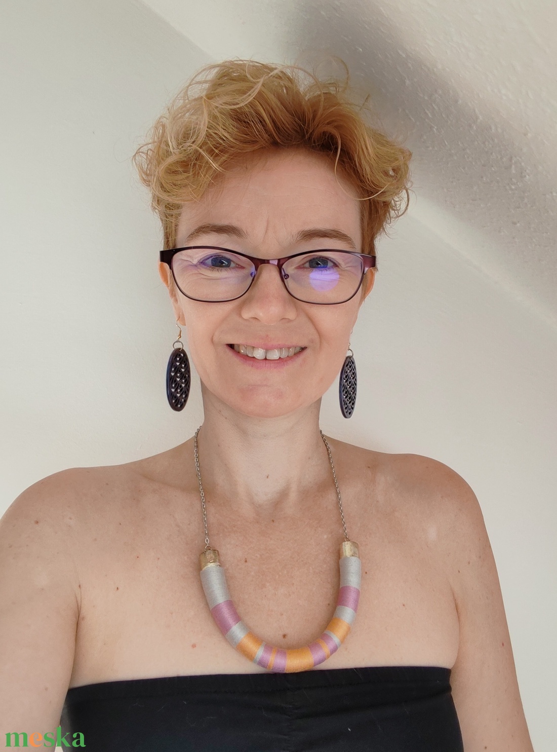Pastel Harmony � Púderes árnyalatú fonallal bevont íves nyakék ezüst lánccal - ékszer - nyaklánc - statement nyaklánc - Meska.hu