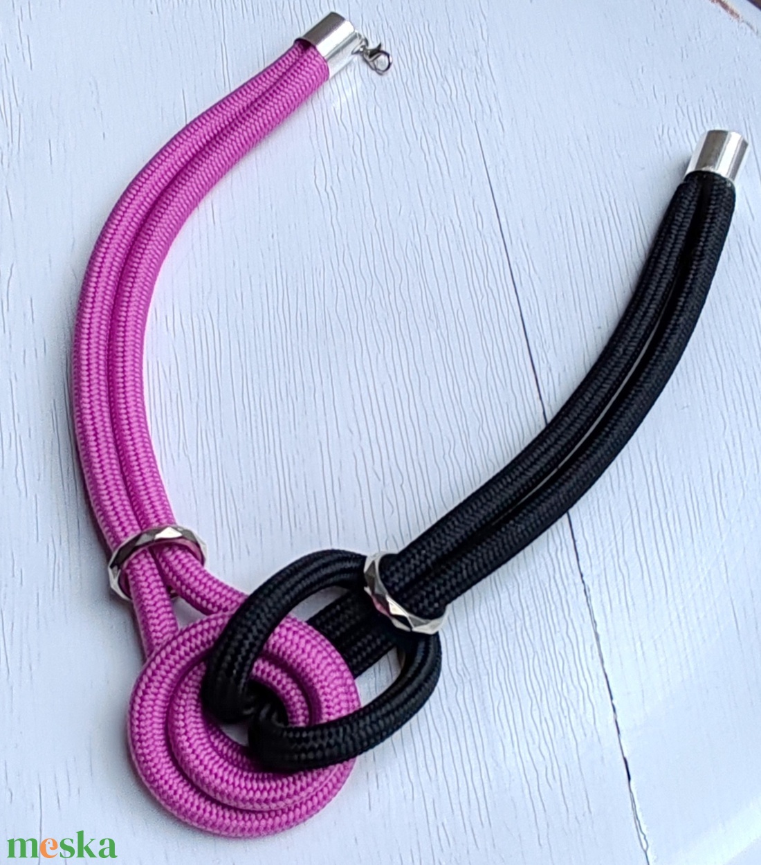 Magenta - Black Knot � Ciklámen és fekete kötélnyakék ezüst szerelékekkel - ékszer - nyaklánc - statement nyaklánc - Meska.hu