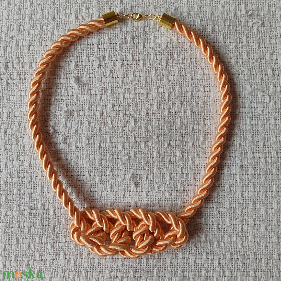 Peach Silk Knot  � Selyemzsinór díszcsomós textilnyakék (Barack) - ékszer - nyaklánc - statement nyaklánc - Meska.hu