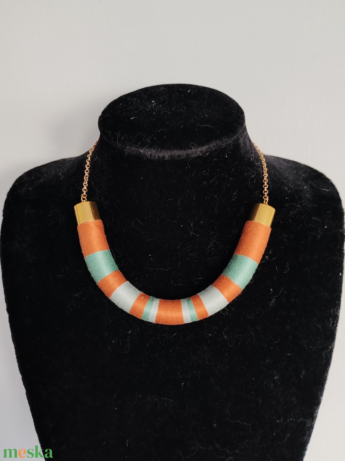 Terracotta - Mint Arc � Fonaltekercselt íves statement nyaklánc (42 cm + 5 cm) - ékszer - nyaklánc - statement nyaklánc - Meska.hu