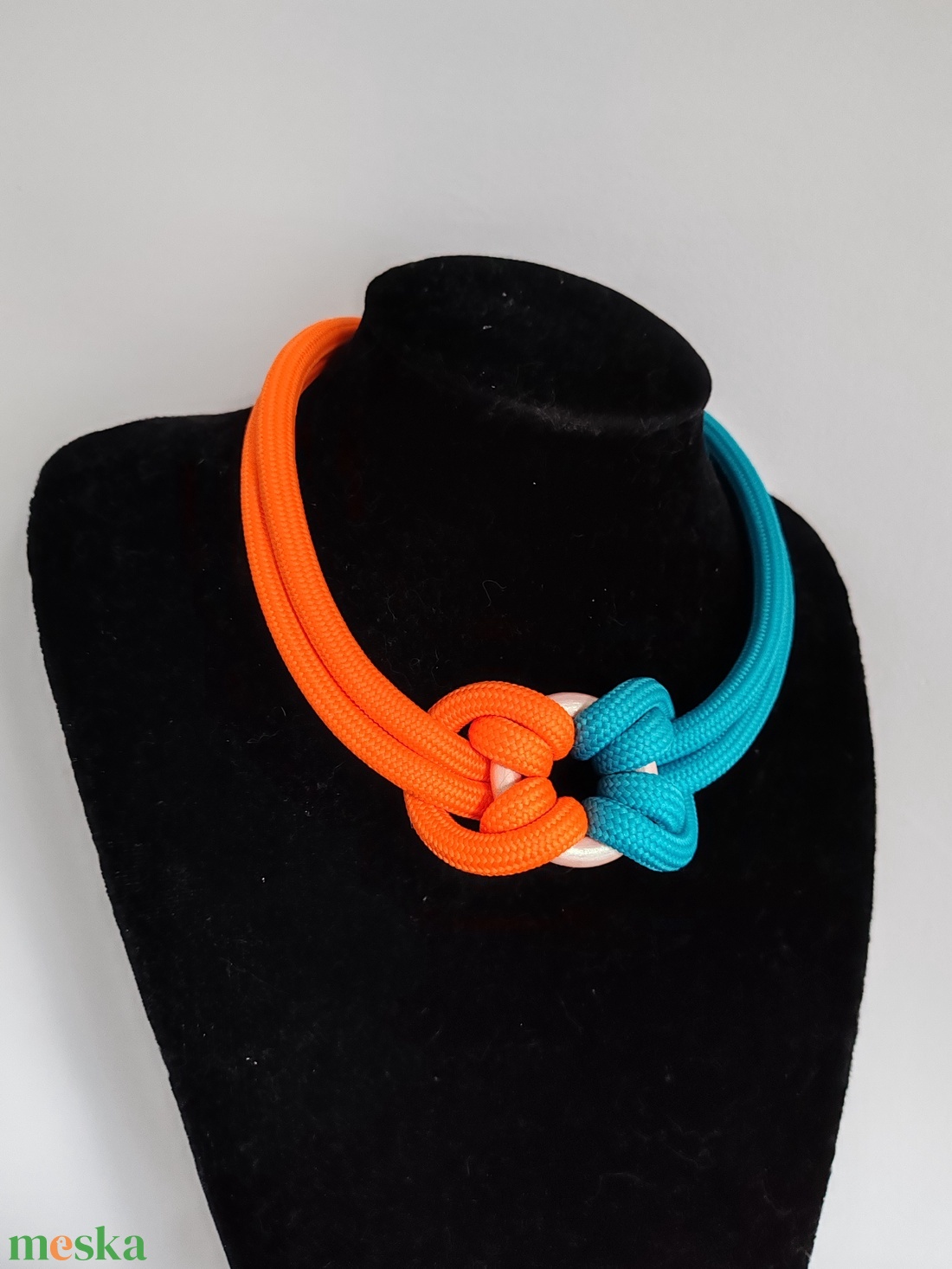 Turquoise - Orange Loop � 2 in 1 formaváltó, kétoldalas matrózcsomós nyaklánc (Pillangó és Virág motívum) - ékszer - nyaklánc - statement nyaklánc - Meska.hu