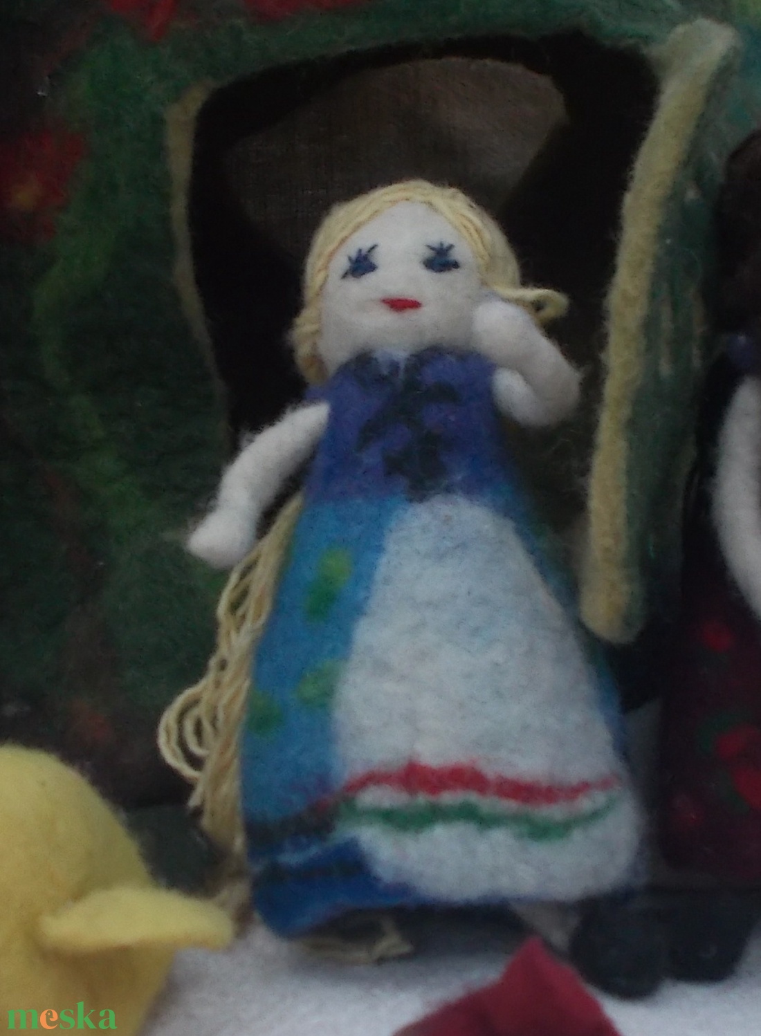  Kicsi lány  - játék & sport - bábok - ujjbáb - Meska.hu