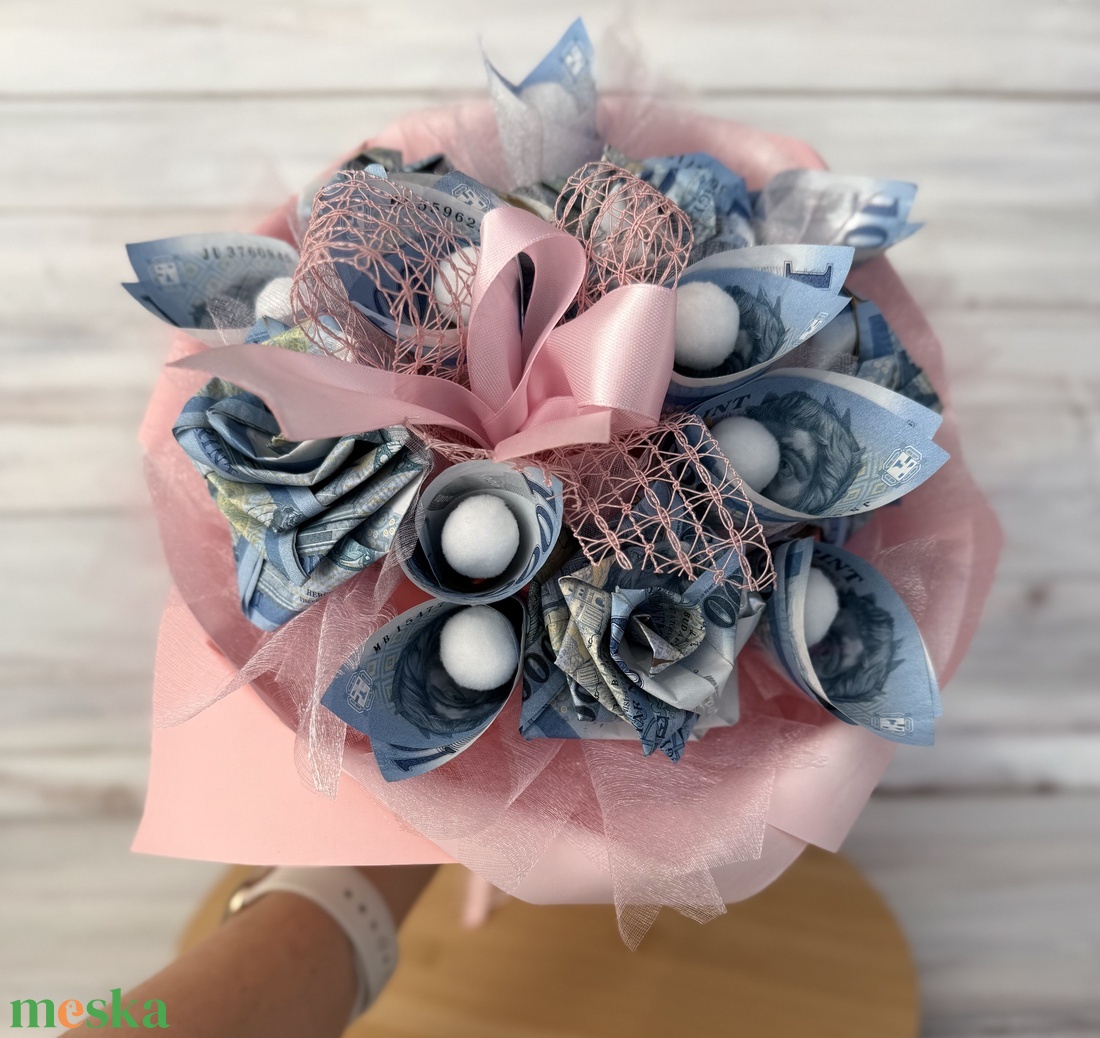 Ballagási pénzcsokor rózsaszín � csajos ajándék, egyedi pénzes csokor ballagásra - otthon & életmód - virágdekoráció - virágok - virágcsokor - Meska.hu