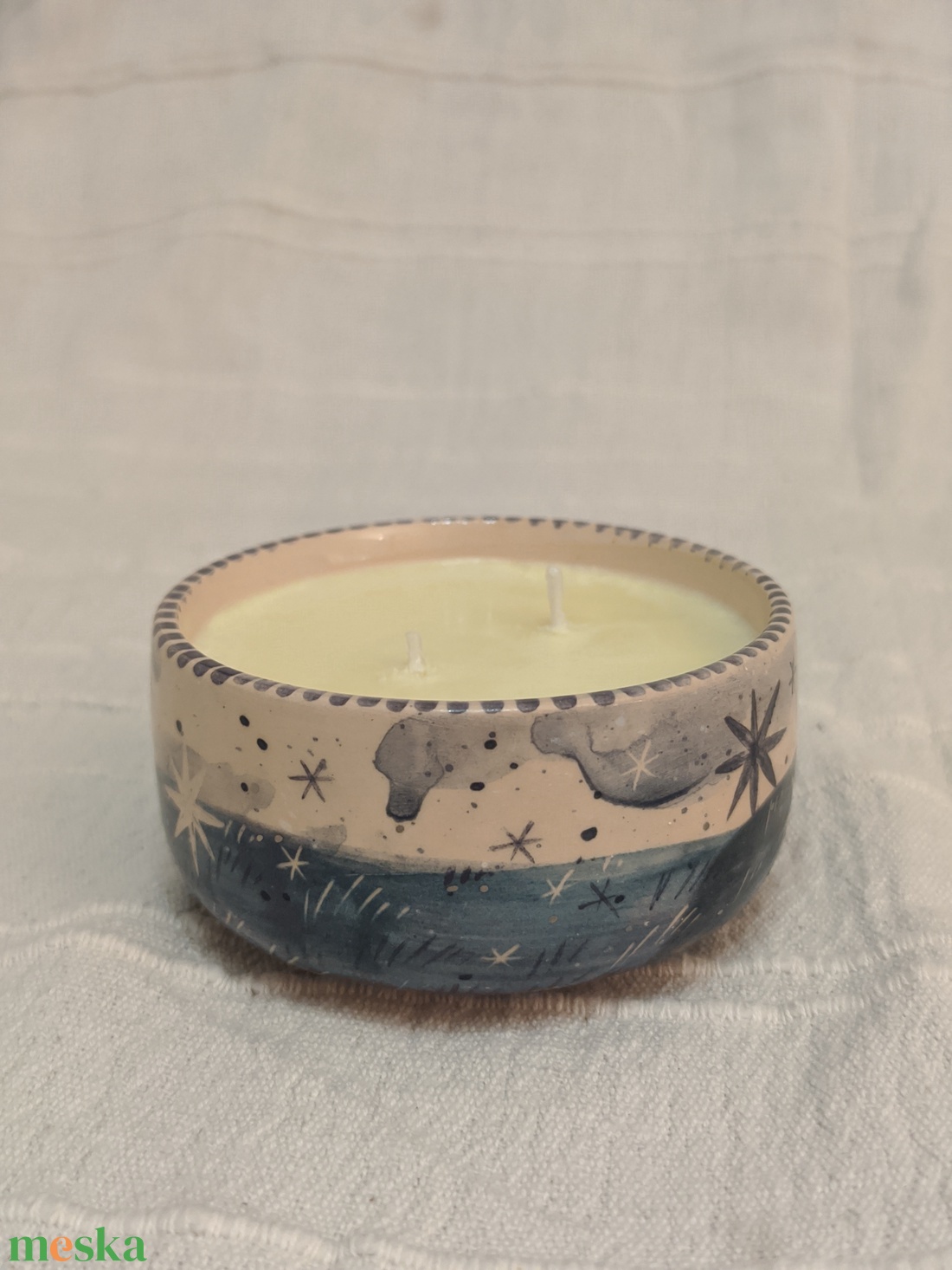 Szójaviasz illatgyertya-kézzel festett kerámiában - karácsony - karácsonyi lakásdekoráció - karácsonyi illatgyertya, mécses - Meska.hu
