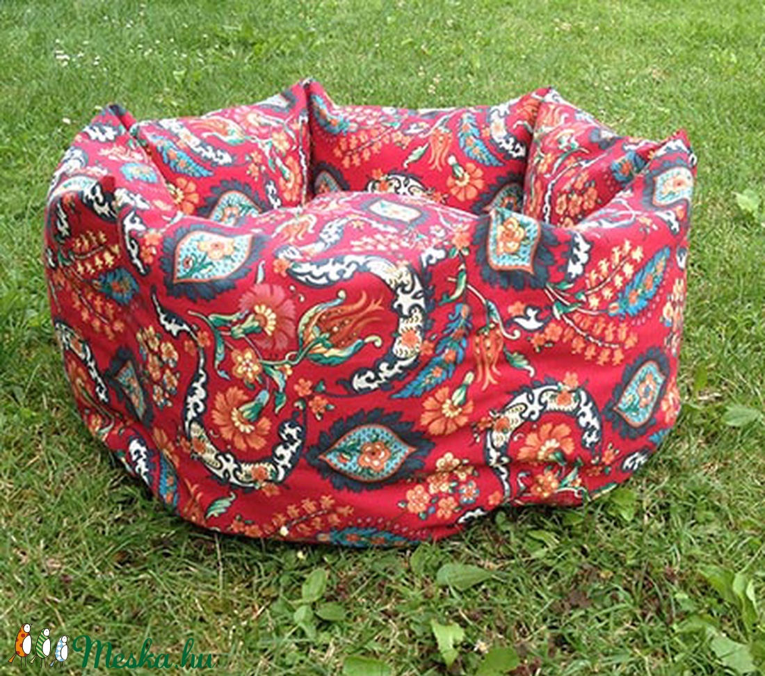 Virágmintás cicaágy, kutyaágy Laura Ashley textilből -  - Meska.hu