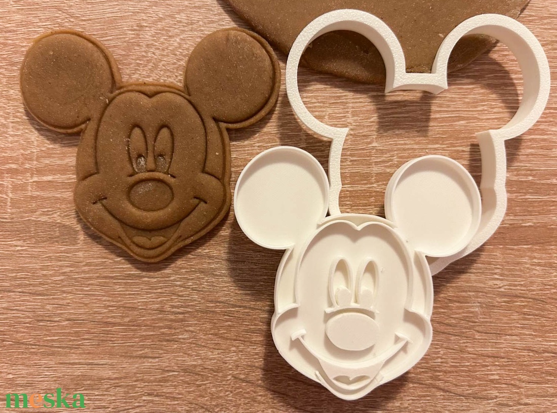 Mickey egeres sütikiszúró és pecsét forma - otthon & életmód - konyhafelszerelés, tálalás - sütés, főzés - sütikiszúró - Meska.hu