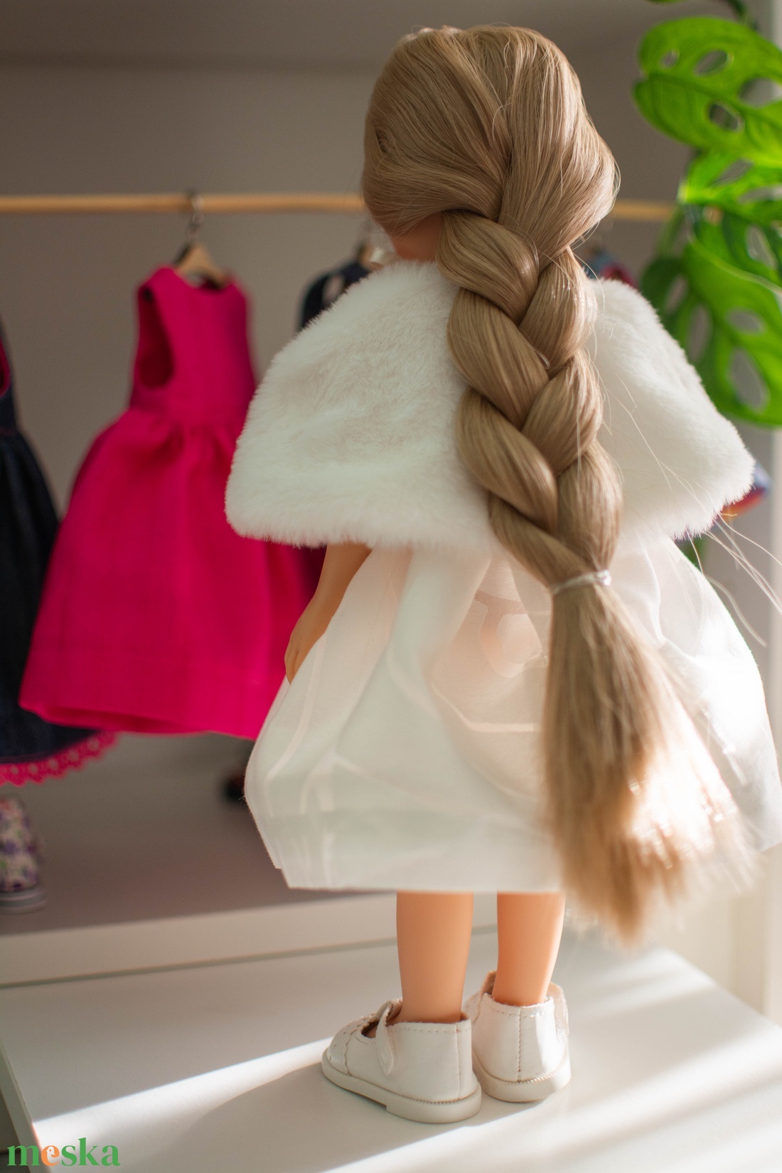 Paola Reina ünneplő ruha szőrme pelerinnel - játék & sport - baba & babaház - babaruha, babakellék - Meska.hu