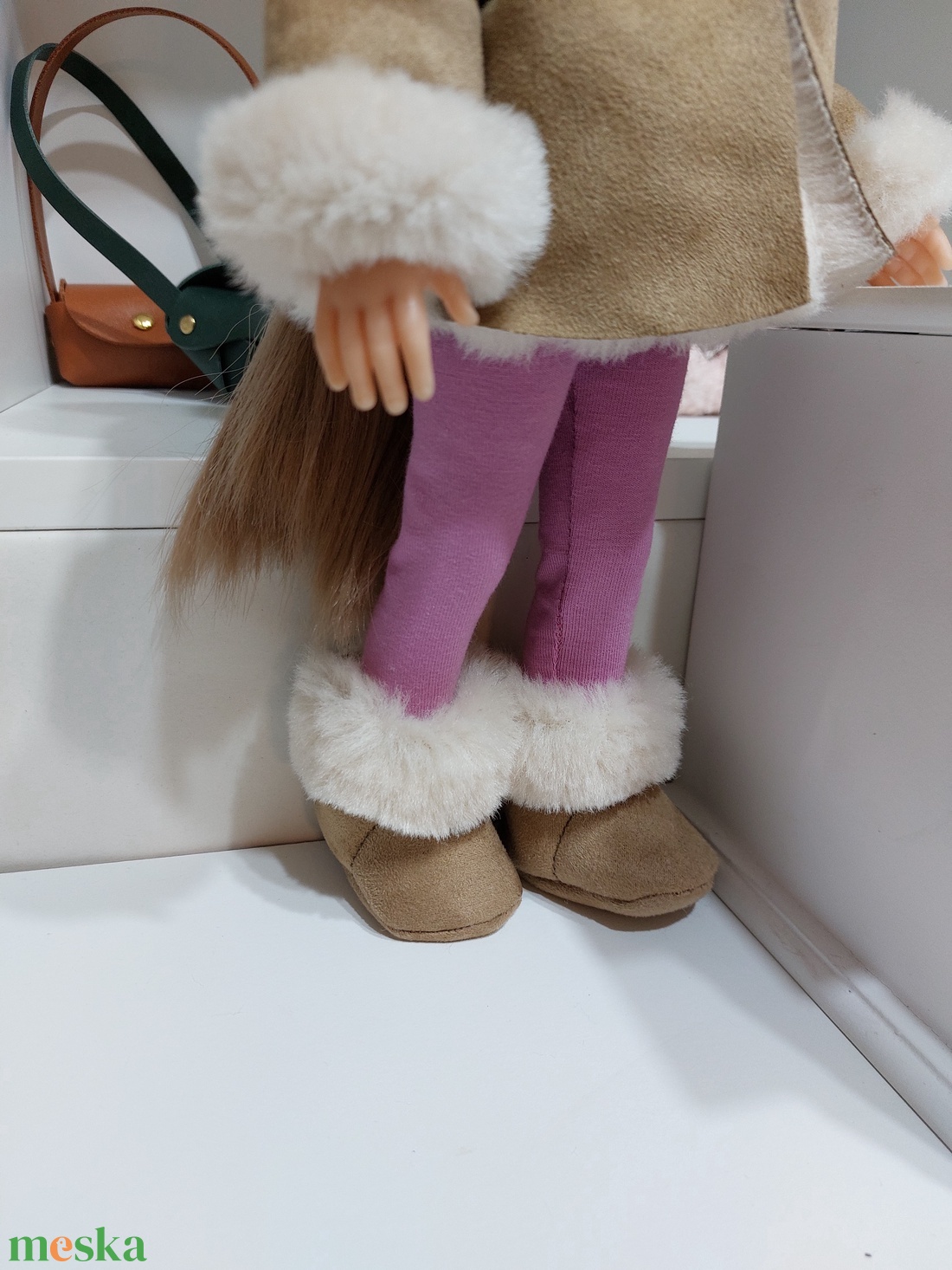 Paola Reina mogyoróbarna szőrmecsizma - játék & sport - baba & babaház - babaruha, babakellék - Meska.hu