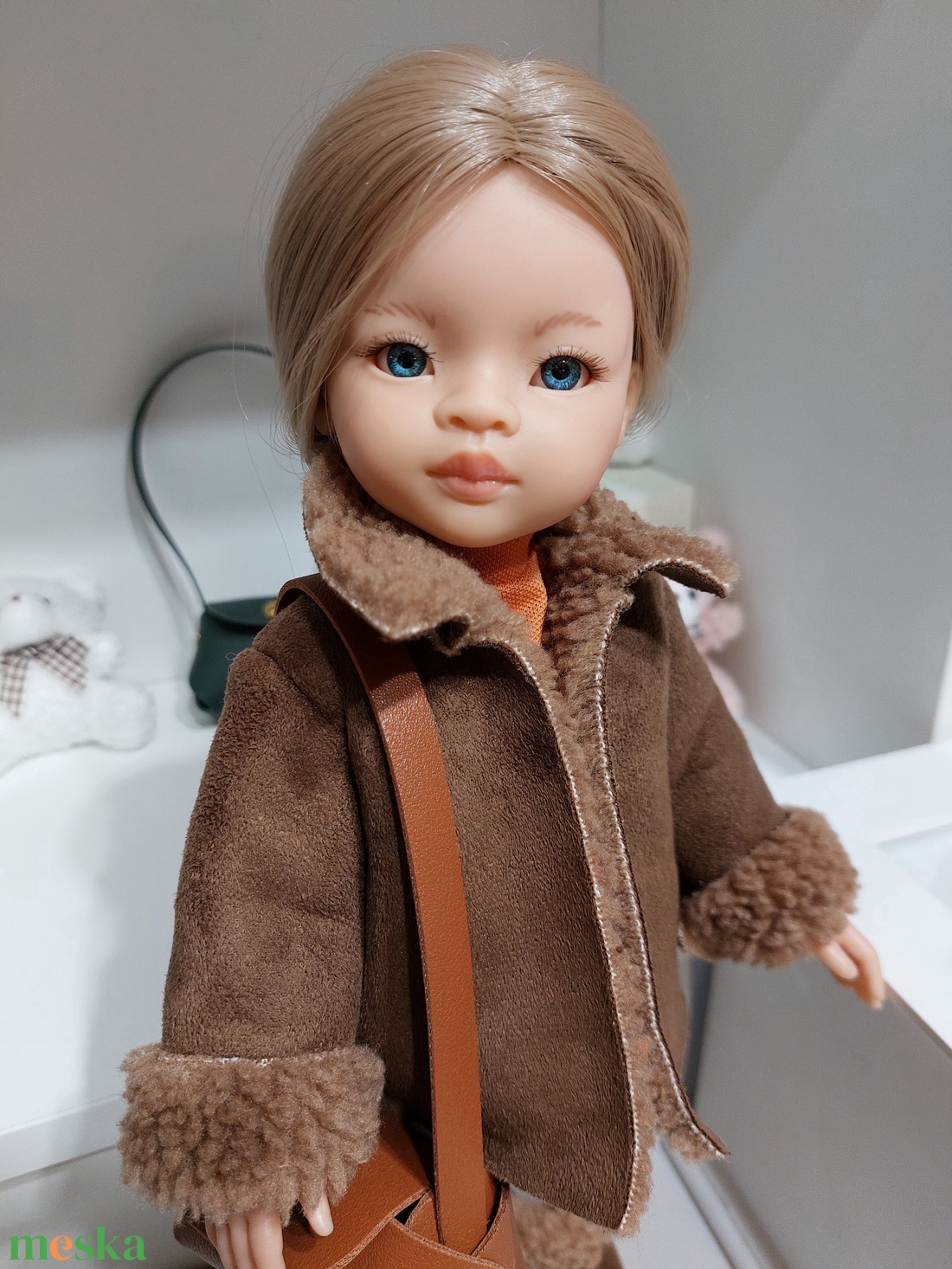 Paola Reina rövid csokoládébarna szőrmekabátka - játék & sport - baba & babaház - babaruha, babakellék - Meska.hu