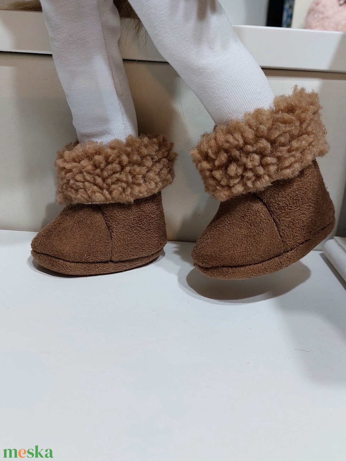 Paola Reina csokoládébarna szőrmecsizma - játék & sport - baba & babaház - babaruha, babakellék - Meska.hu